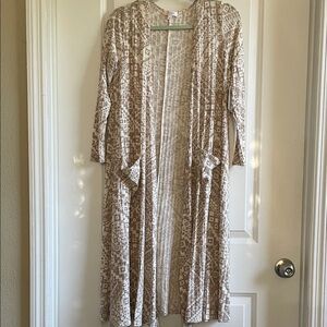 LuLaRoe Sarah duster cardigan Neutral knit long Open southwest pattern pockets